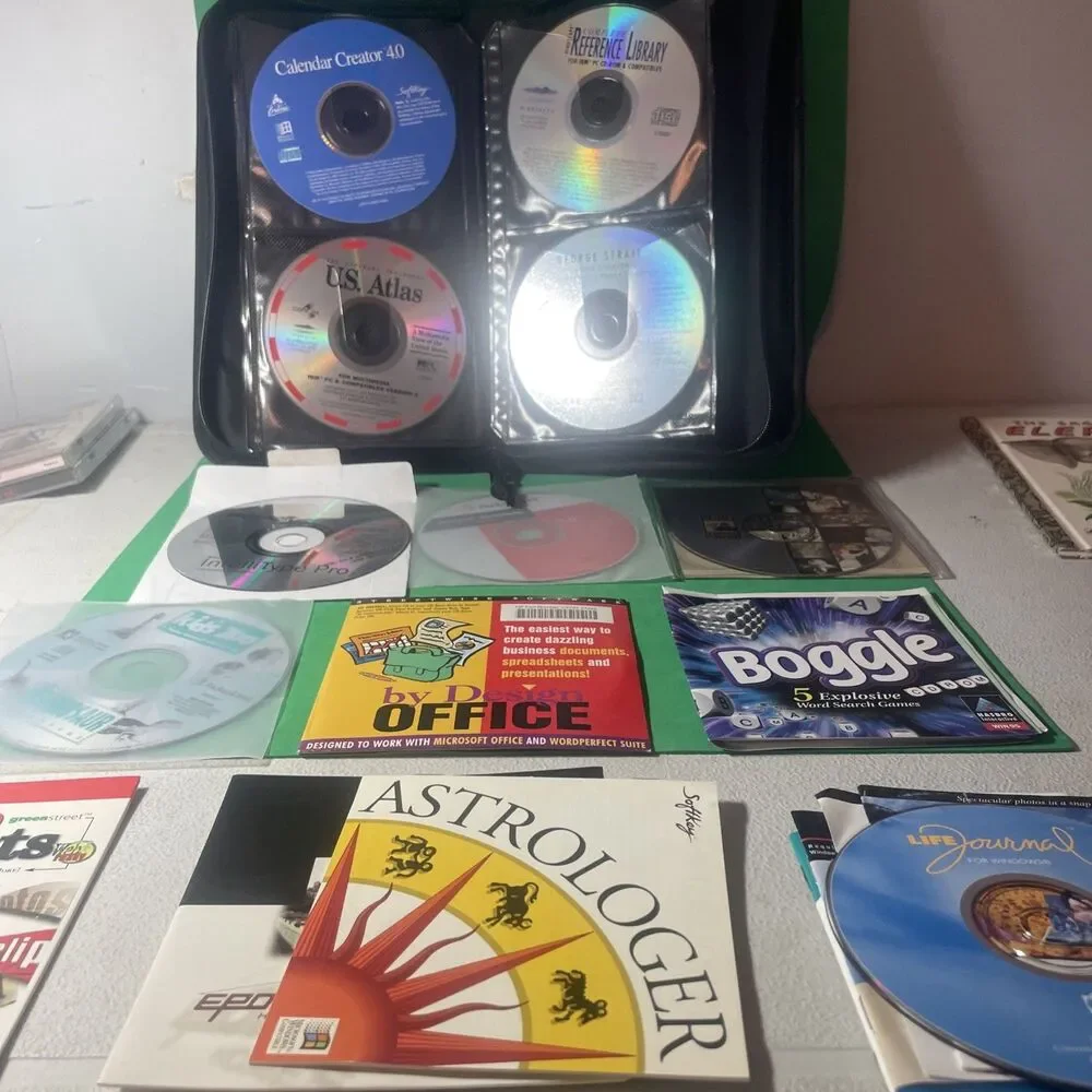 Lot Of Over 50+  PC CD Rom Computer Games Multimedia Atlas Kids Zoo in Binder